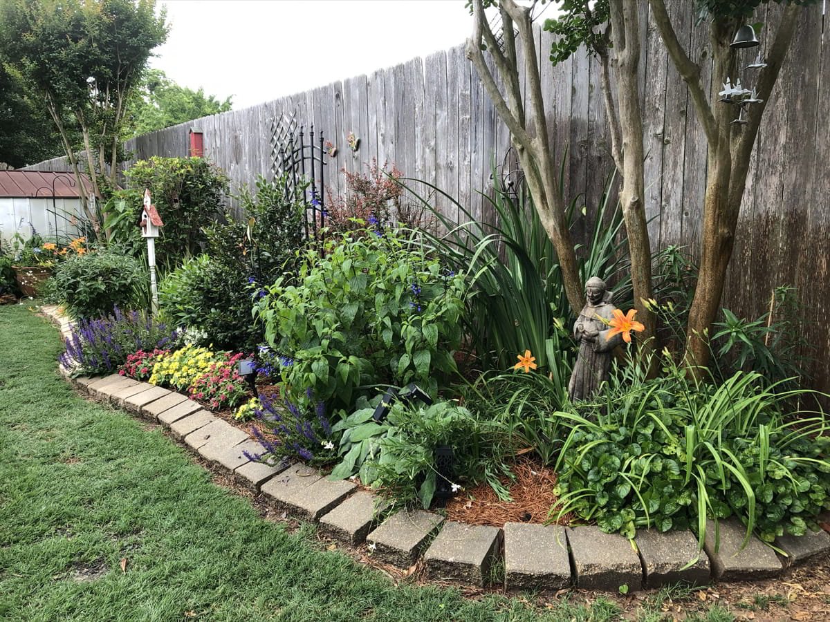 How to Winterize Flower Beds